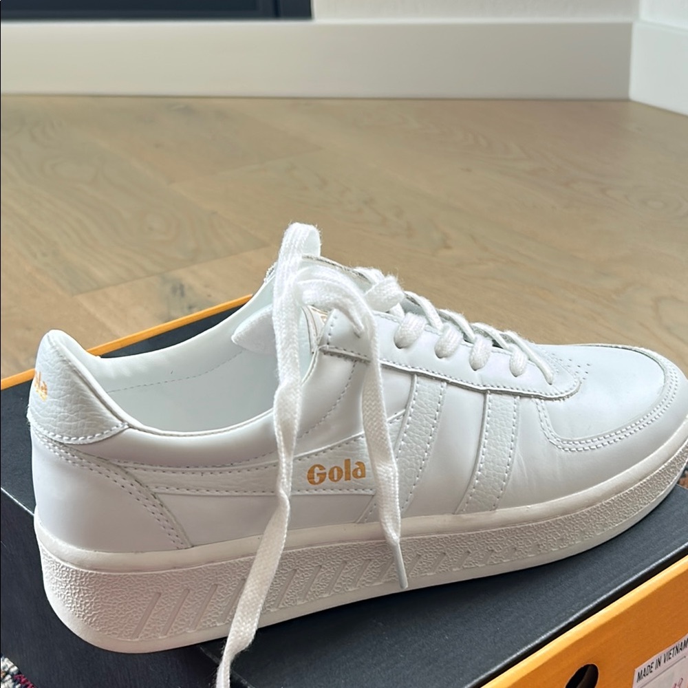Gola Classic White Sneakers perfect with summer dresses